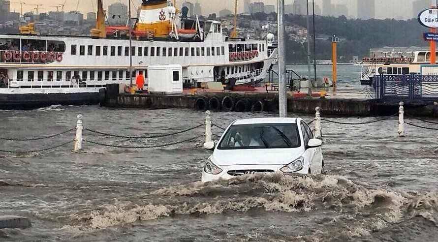 İstanbul Anadolu yakası ağırlıklı kuvvetli yağış !