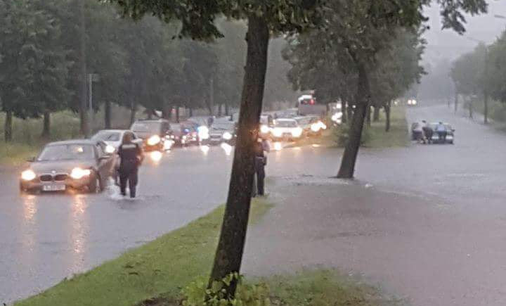 Berlin Yine Sular Altında!