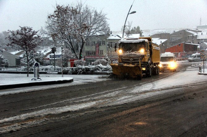 Erzurum'da Kar Yağışı Etkili Oldu !